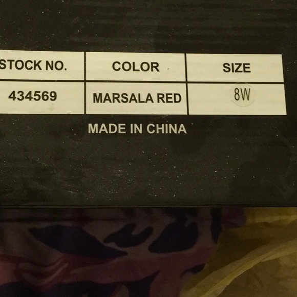 IMAN, NWT, MARSALA RED 3” Heels.Size 8W, see pics. Never worn or out of the box. - Picture 3 of 13